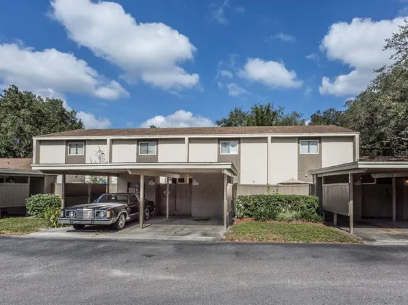8634 Lake Isle Dr, Temple Terrace, FL 33637