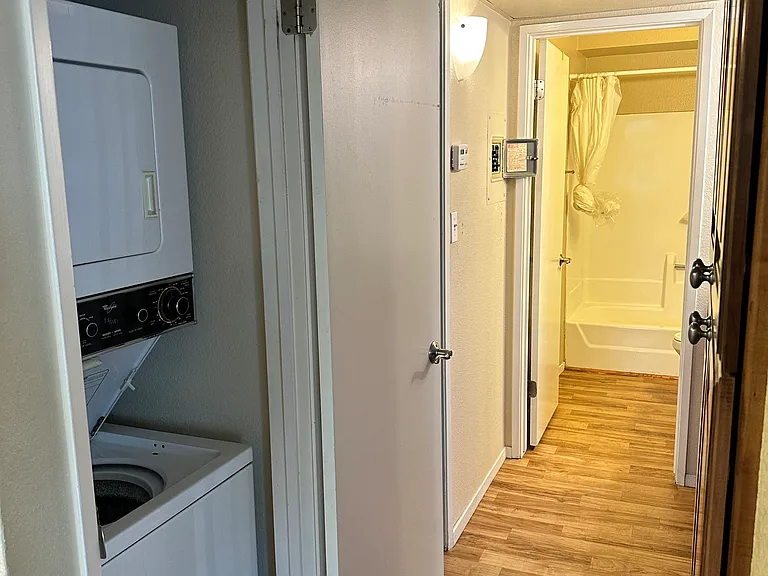 504 Northbank Ct #12 — Photo 7