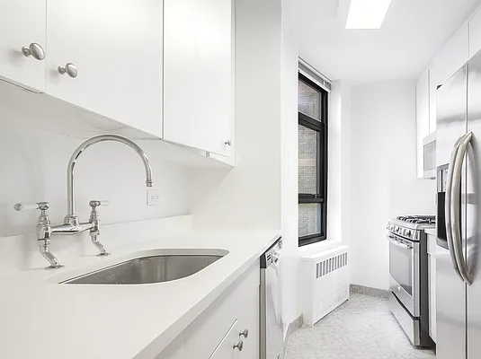 Rented by Mirador Real Estate | media 12