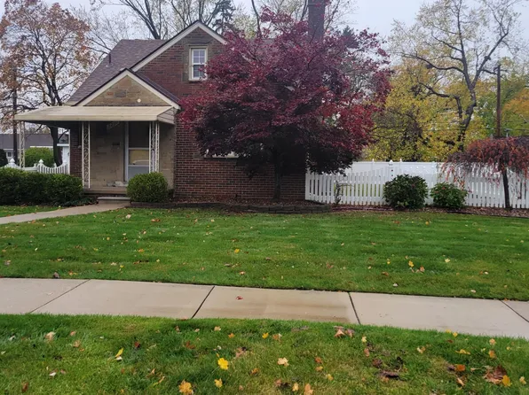 2230 20th St, Wyandotte, MI 48192
