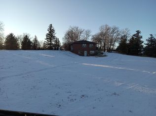 517 Wyoming Ave, Hemingford, NE 69348