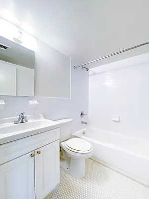 Rented by City Connections Realty | media 12