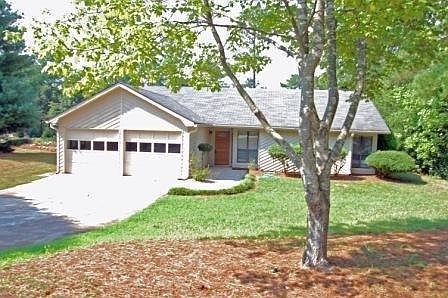 2nd image of 2221 Northland Meadow Ct