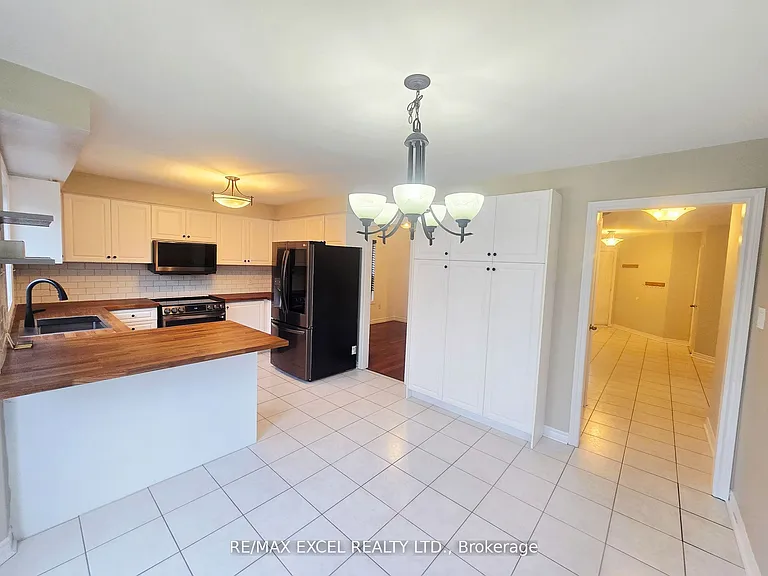 38 Shaina Ct #MAIN 2ND FLOOR — Photo 5