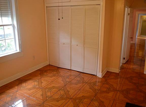 3rd image of 3328 Iberville St