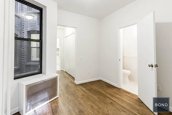 Rented by Bond New York | media 4