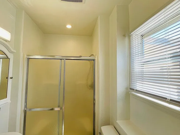 158 N Ventura Ave — Photo 23