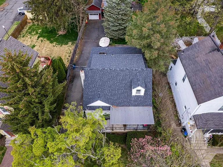 16 W Maltbie Ave — Photo 23