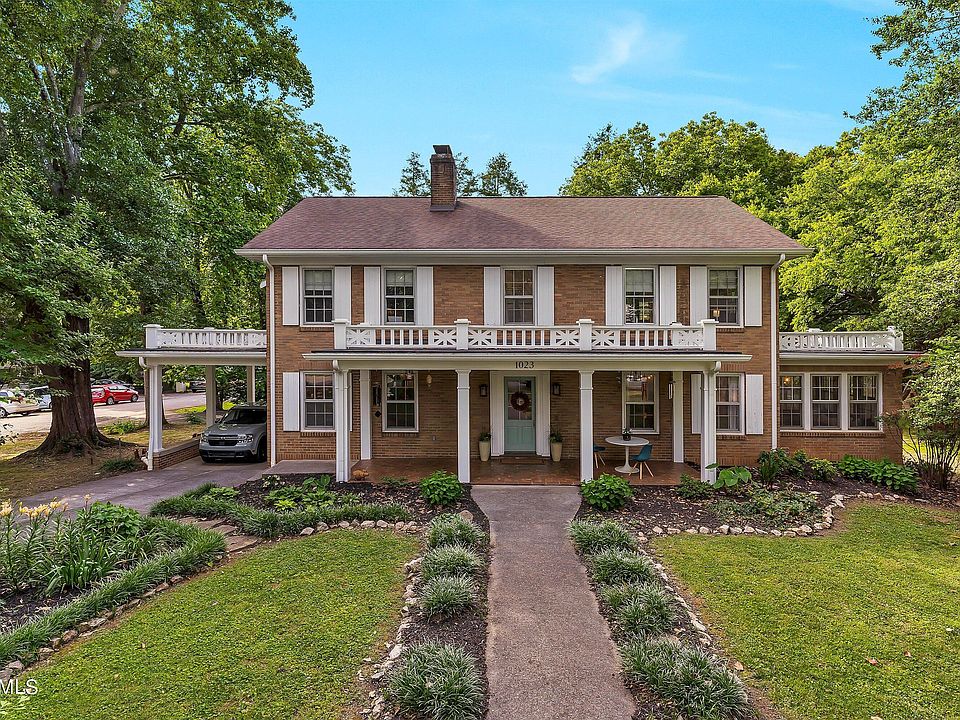 1st image of 1023 Oak Park Ave