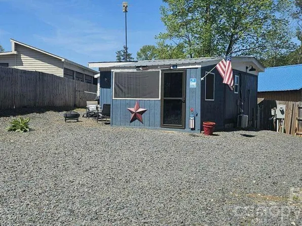 118 Lake Tillery Trl, Mount Gilead, NC 27306