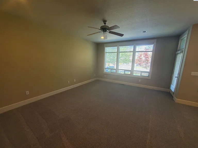 495 Columbia Point Dr — Photo 13
