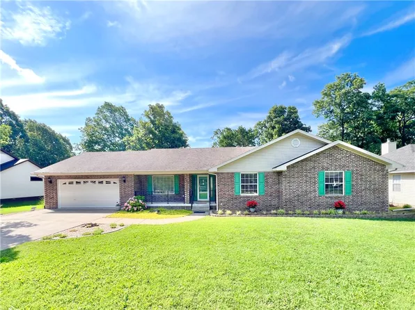 6 Hillcrest Dr, Holiday Island, AR 72631