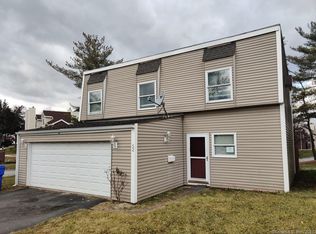 52 Afton Ter, Middletown, CT 06457