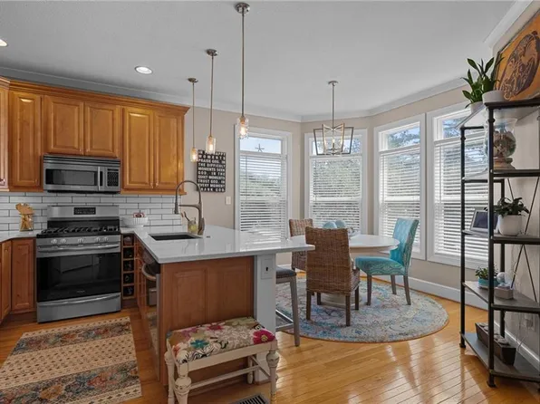 4815 Lake Dr #A, Virginia Beach, VA 23455