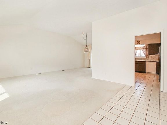 2nd image of 26958 Chapel Hill Dr
