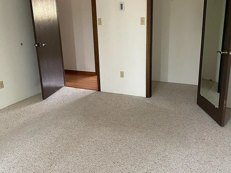 4050 E Ridge Rd — Photo 23