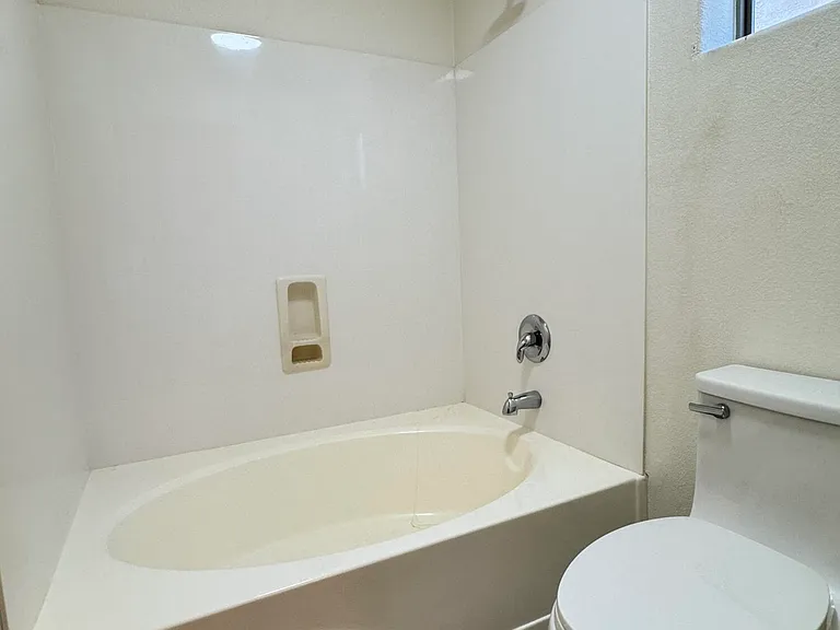 2458 W Via Dona Rd — Photo 18