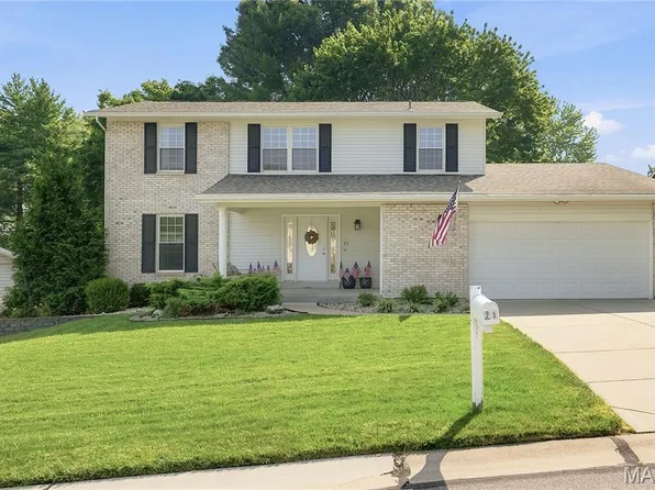 23 Raintree Ct, Saint Peters, MO 63376