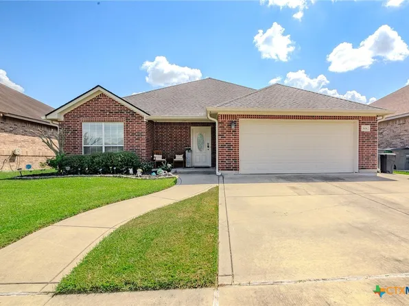 608 Mason Cir, Victoria, TX 77904
