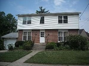 1st image of 11 Lloyd Ave