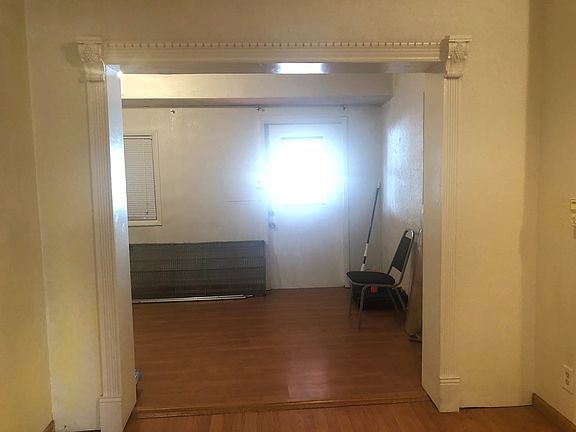 3rd image of 3909 Loni St