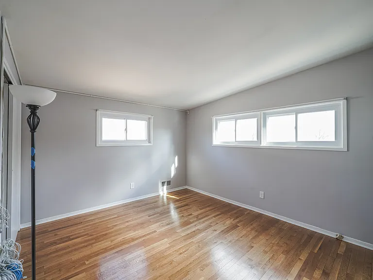 2303 Pinneberg Ave — Photo 35