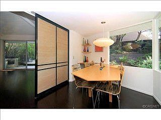 4th image of 4754 Vanalden Ave