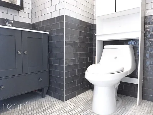 Rented by Rennit Inc. | media 30