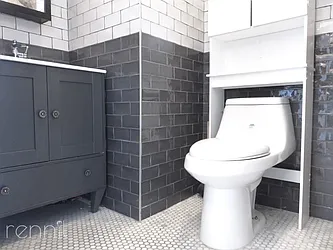 Rented by Rennit Inc.