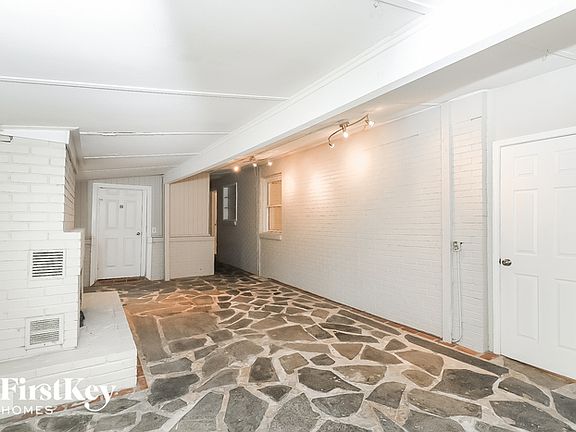 2nd image of 590 Plaza Way