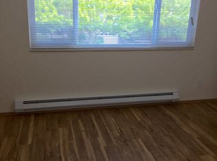 1413 4th Ave W APT 3, Seattle, WA 98119