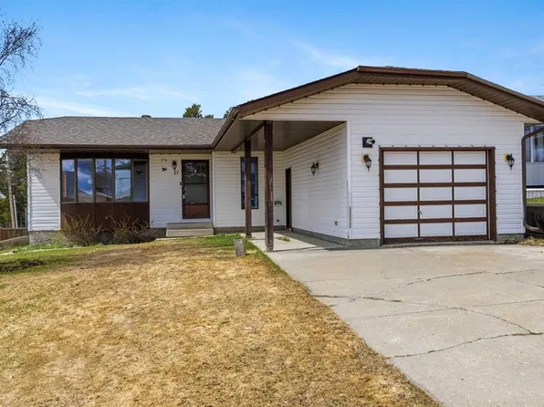 27 E Tressa St, Swan Hills, AB T0G 2C0