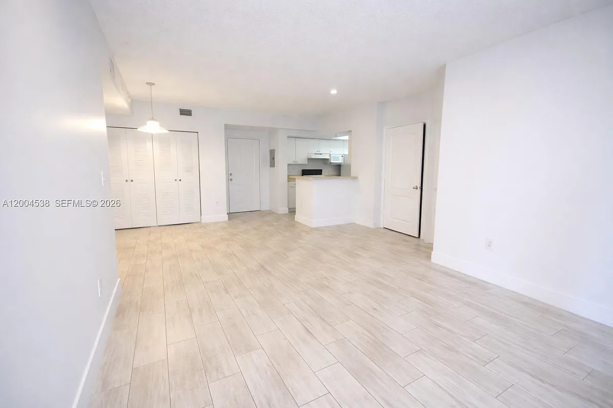 Building Photo - 5085 NW 7th St #706