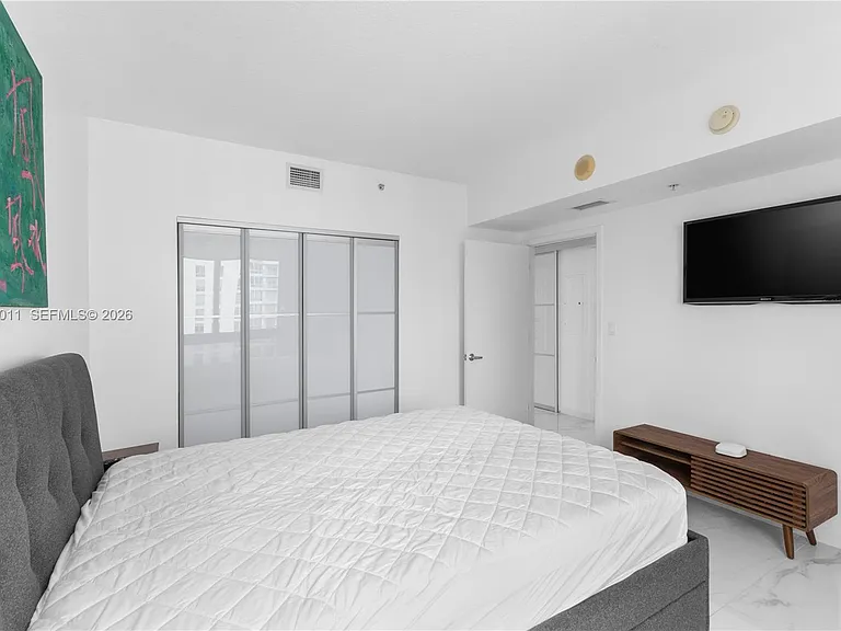 325 Biscayne Blvd #4015 — Photo 19
