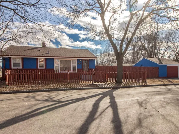 626 Iowa Ave W, Saint Paul, MN 55117