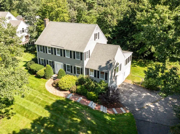 60 Pheasant Lane, Hampstead, NH 03841