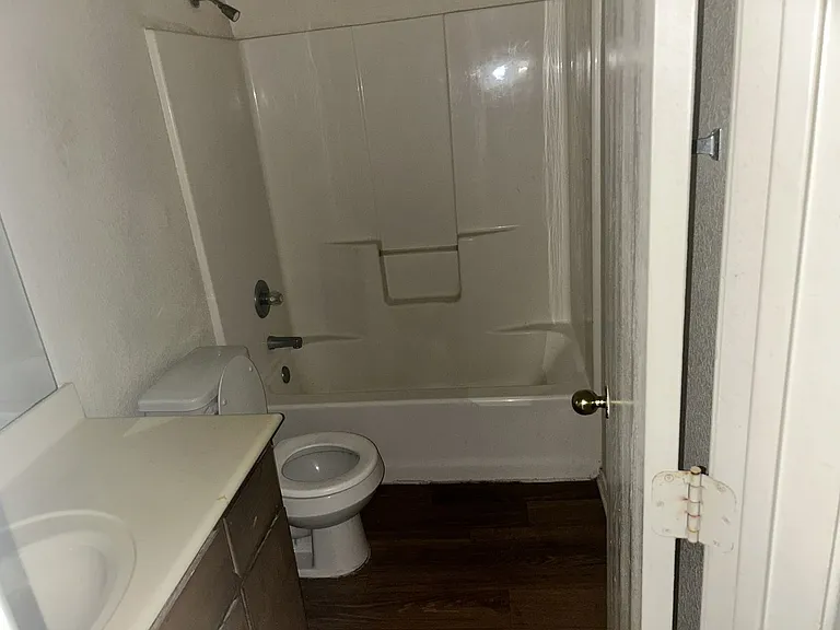 2810 Alma Dr #A-B — Photo 6