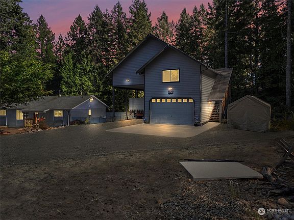 2nd image of 40 E Glenmorgan Court