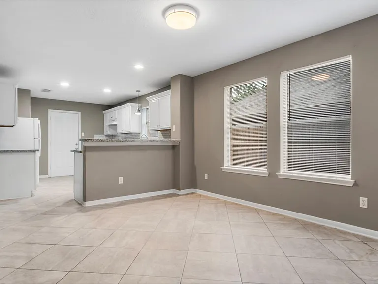 6803 Highwind Bend Ln — Photo 12