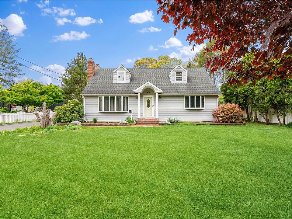 22 Astor Avenue, Saint James, NY 11780 Zillow