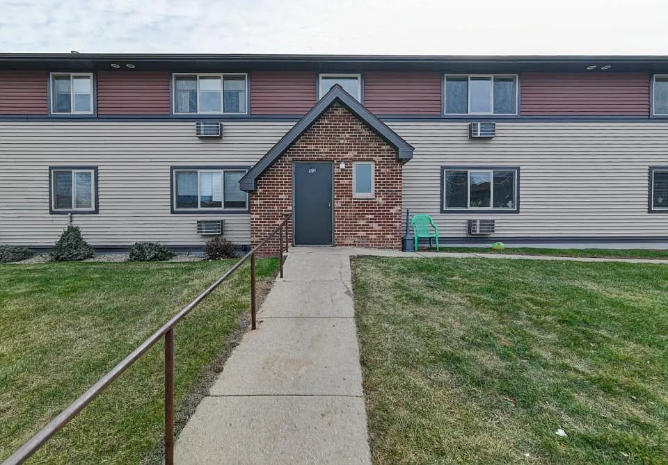 102 Sunset Ln #11
