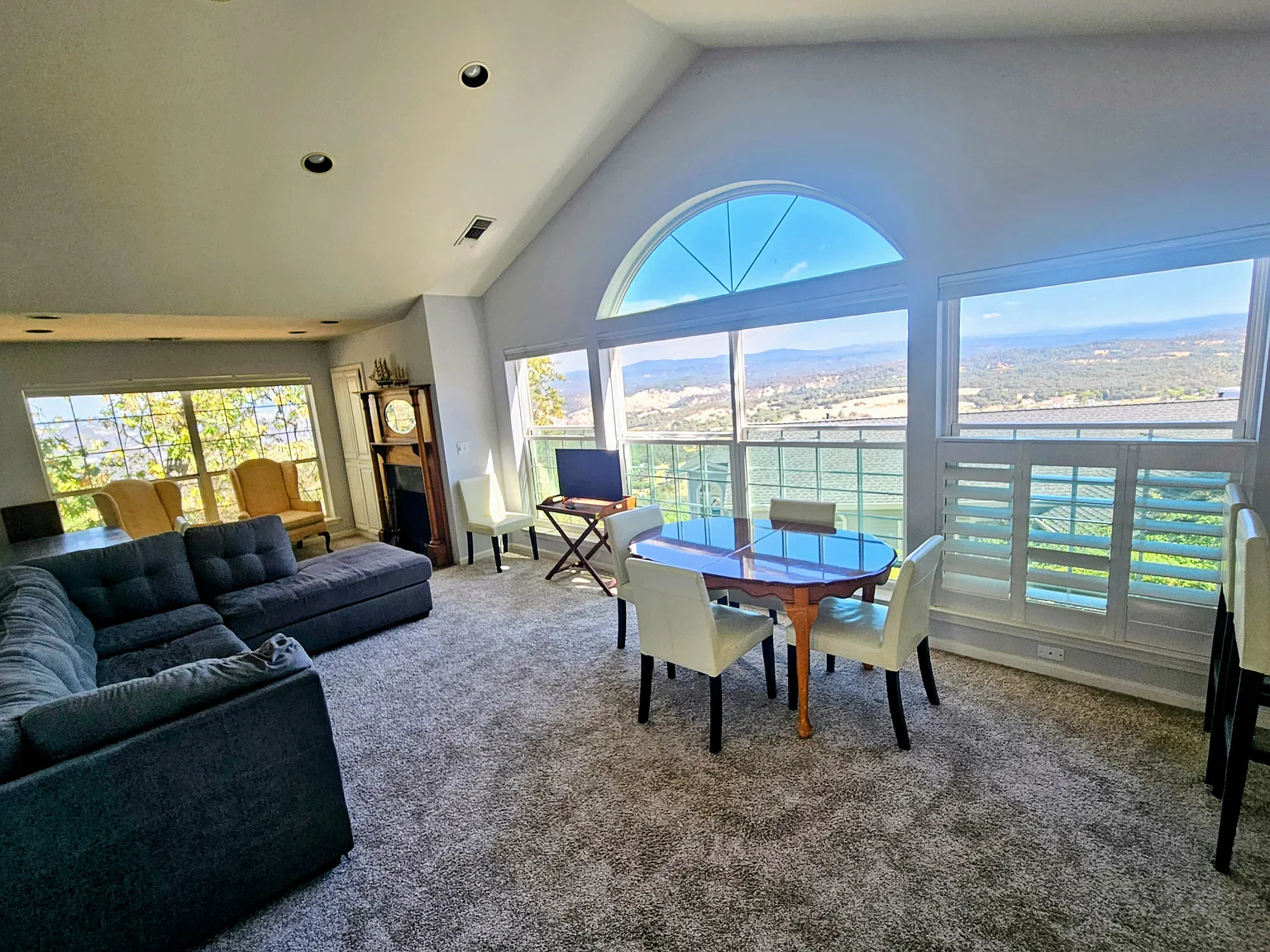 1 bed, 800 sqft, $2,000 — Photo 3