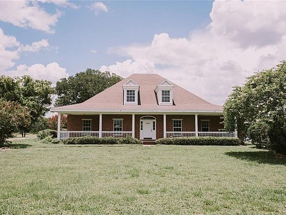 2nd image of 1901 S Highland Park Dr