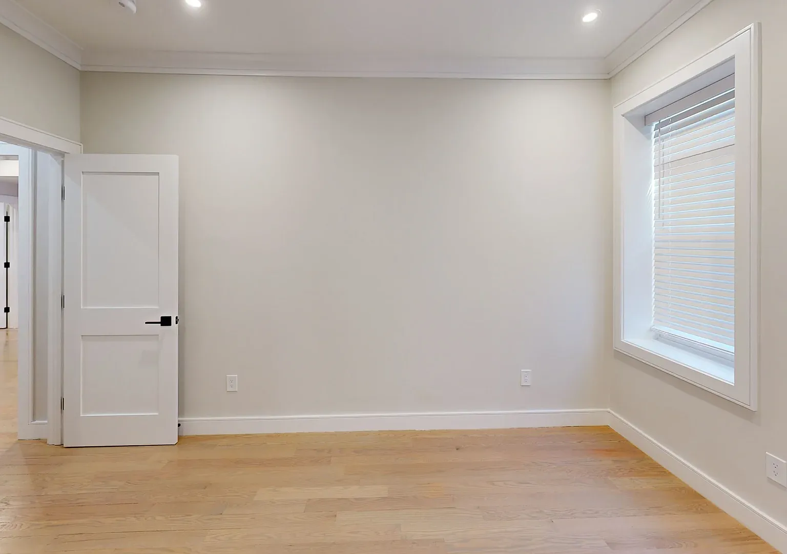 3 bed, 1000 sqft, $5,000 — Photo 4