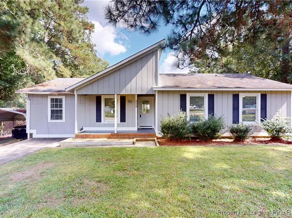 258 Canteberry Dr, Spring Lake, NC 28390