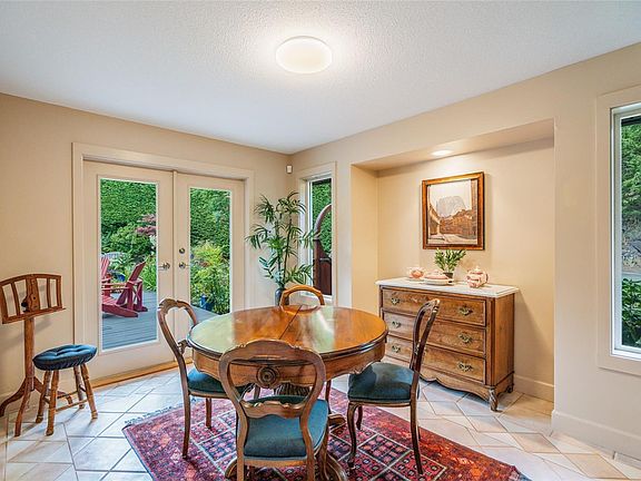 3rd image of 3383 Rockhampton Rd