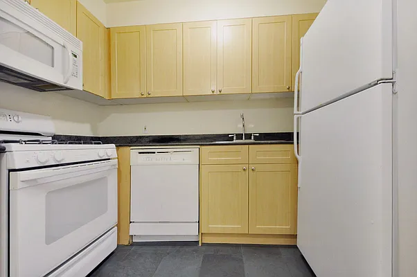 Rented by Compass | media 27