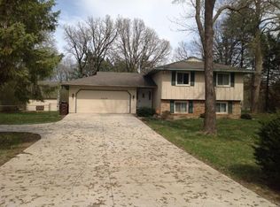 11470 W River Rd, Champlin, MN 55316