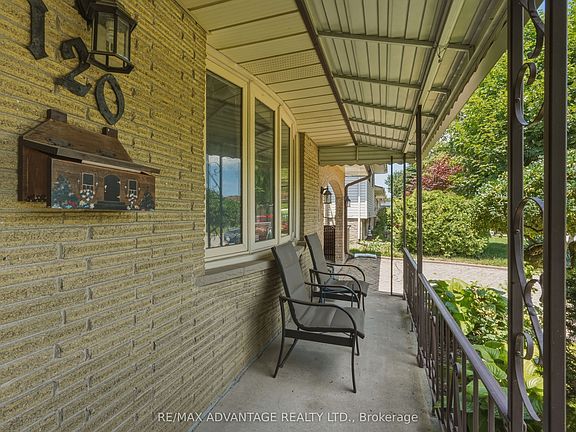 5th image of 120 Champlain Cres