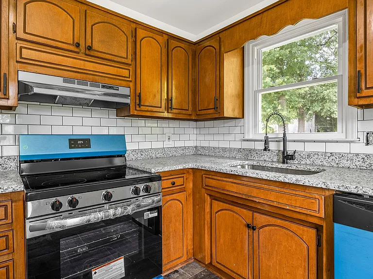 126 McBeth Rd — Photo 8
